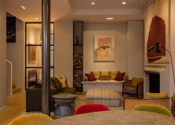 1000m2 With Indoor Pool *