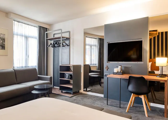 Aris Grand Place Брюссель