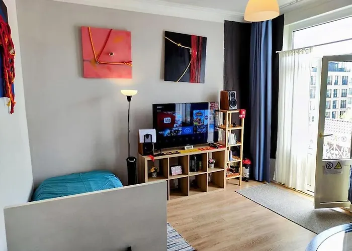 Studio Entier Avec Balcon - Tour Et Taxis شقة