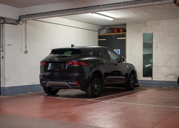 Avec Vue Panoramique Et Parking Gratuit Apartment Brussels