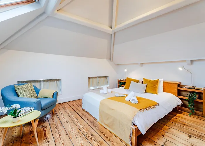 Modern Flat Near Grand Place בריסל