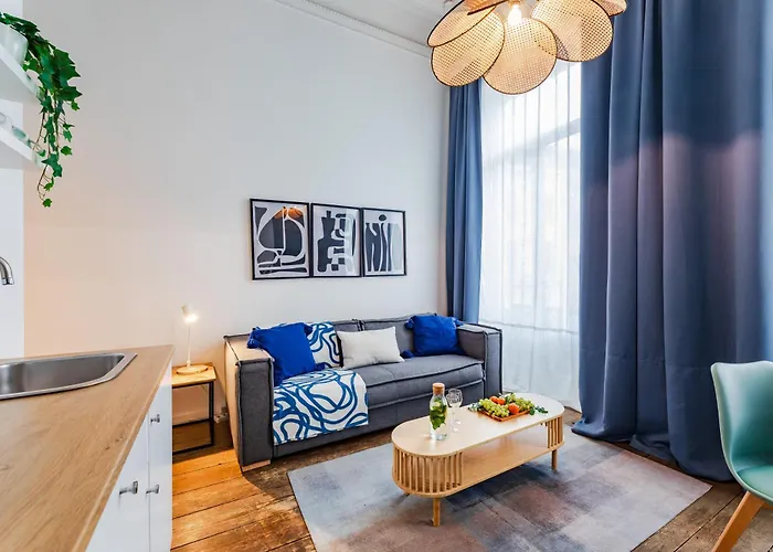 Modern Flat Near Grand Place דירה
