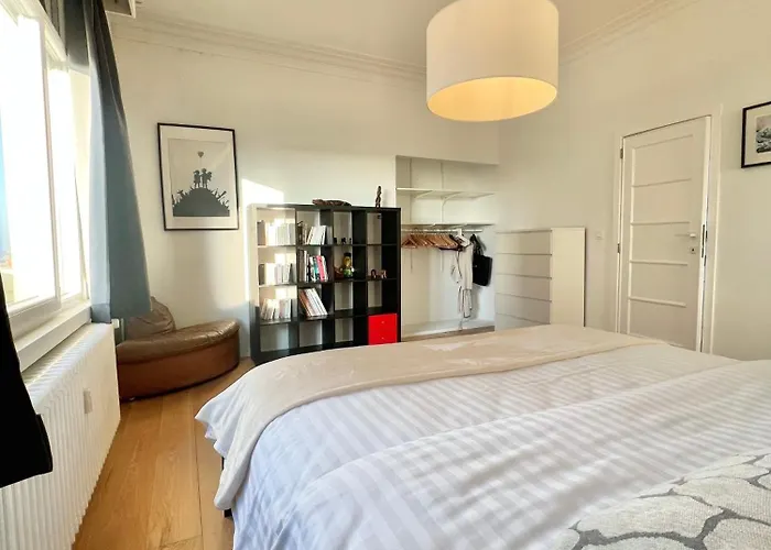 Apartment Lovely Loft In Panoramic View!