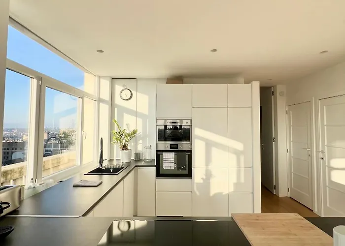 Lovely Loft In Panoramic View! Brussels