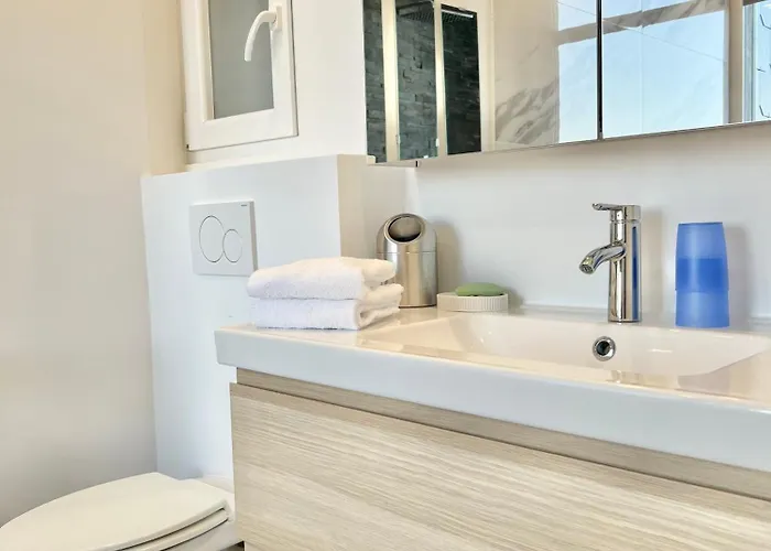 Apartment Lovely Loft In Panoramic View! *