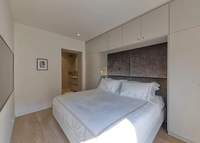 Downtown Splendor V Apartament