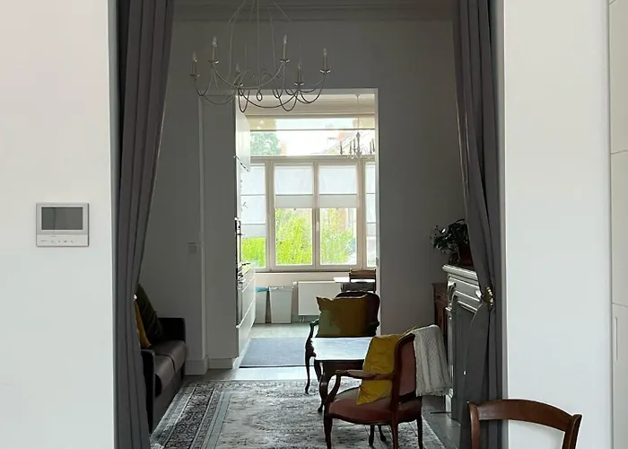 Apartment Voltaire *