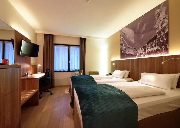 Schuman By Ihg 4*