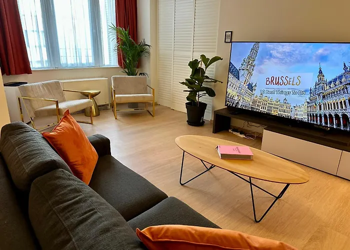 Grand Place - Prime Location 2 Bedroom