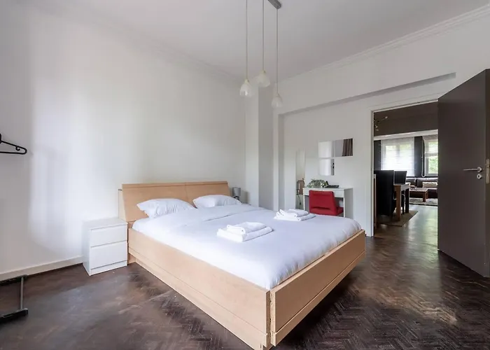 Jette - Base En Peripherie De - 15min Centre Apartamento Bruxelas