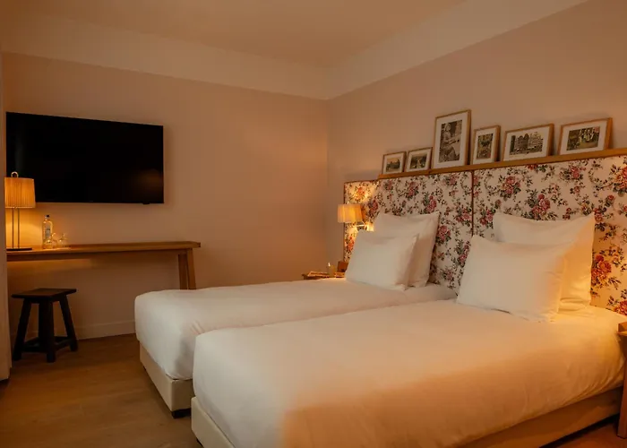 9hotel Chelton Hotel 4*