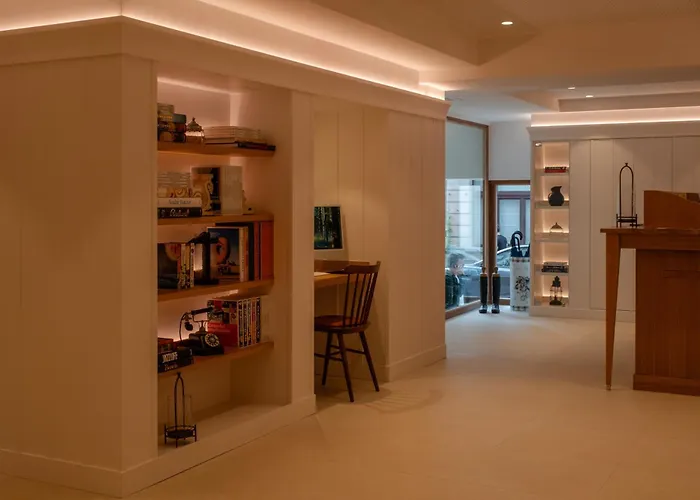 9hotel Chelton 4* Brussels