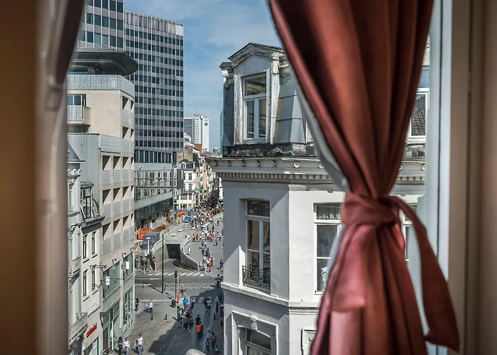 Safestay Grand Place Hotell