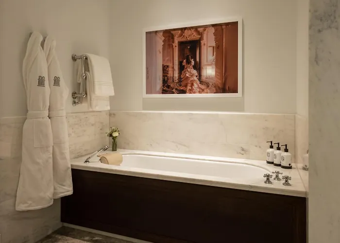 Corinthia Grand Astoria 5* Bruksela