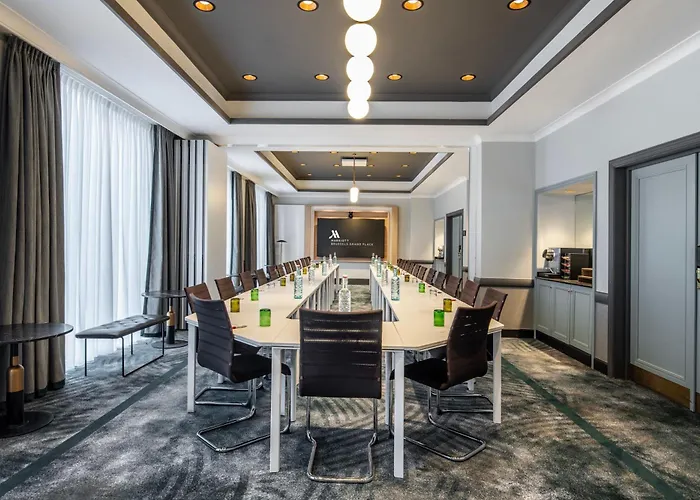 Marriott Grand Place Отель