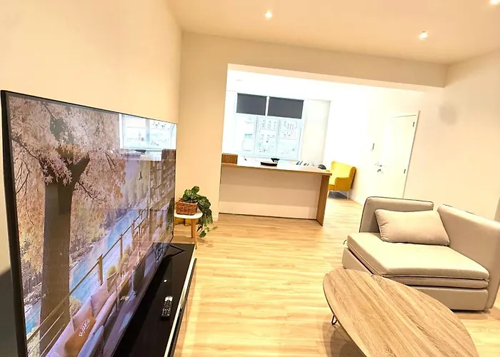 Проживание в семье The Gallery Saint-gilles