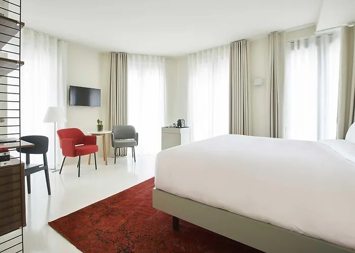 9hotel Sablon Hotell 4*