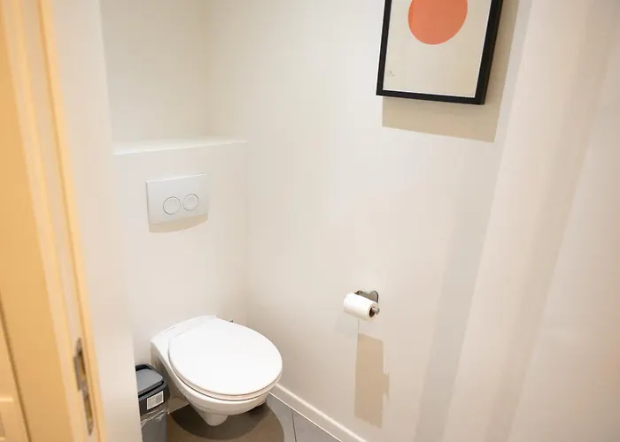 402 Avenue Louise Apartmán *