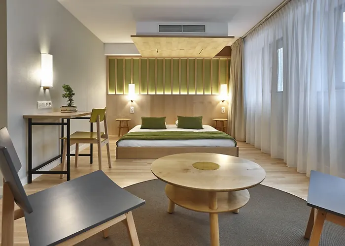 ヤドヤ ホテル 3*