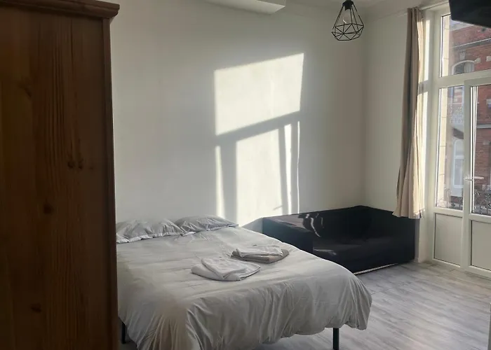 European District Guest house *