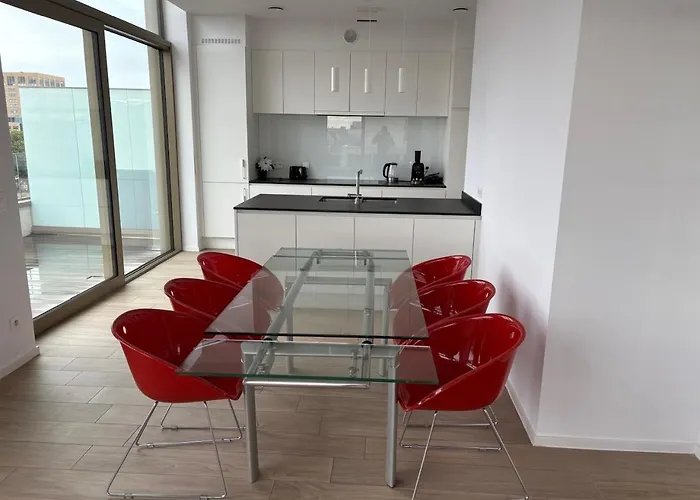 Floor Luxury With Spectacular Water Views Διαμέρισμα *