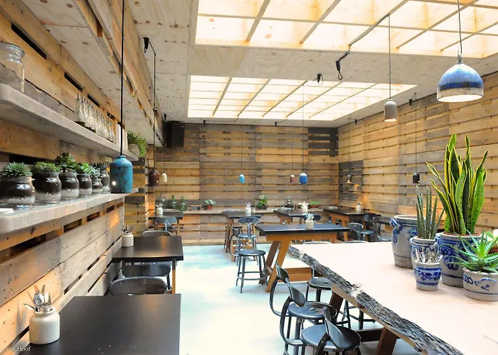 9hotel Chelton Hotel 4*