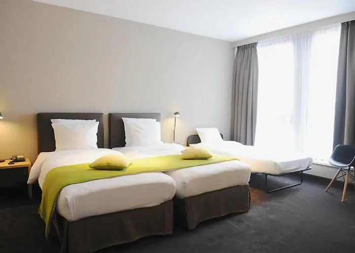 9hotel Chelton Hotel