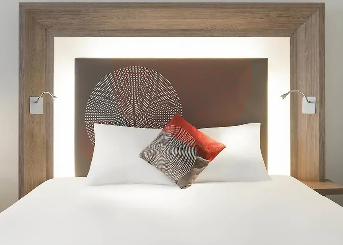 Novotel Off Grand Place Hotel