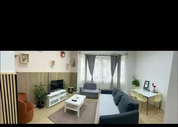 Modern In Molenbeek-saint-jean / 77 M² / Parking Apartment *