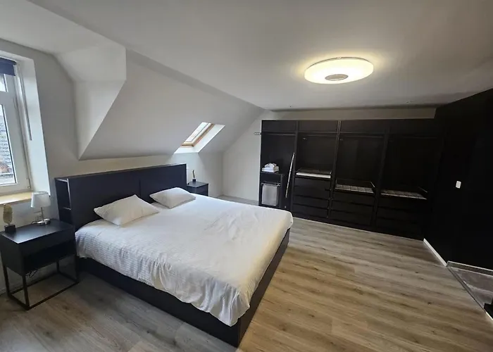 Apartament Luxury Triplex Stylish 2br In Bruksela