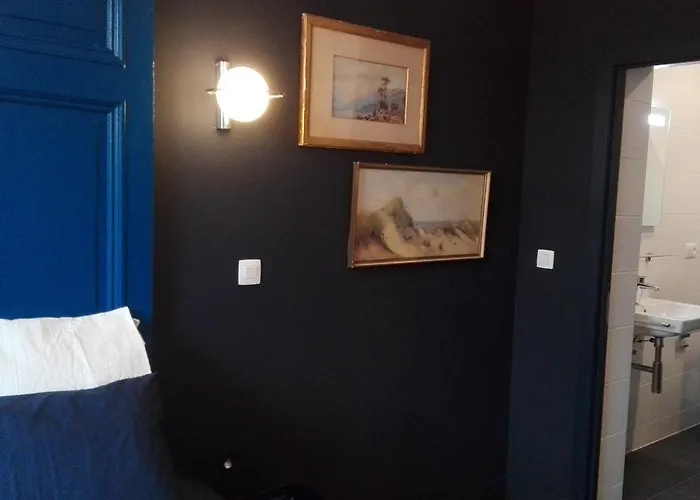 36 Bed & Breakfast 3*