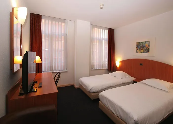 Aris Grand Place Отель 3*
