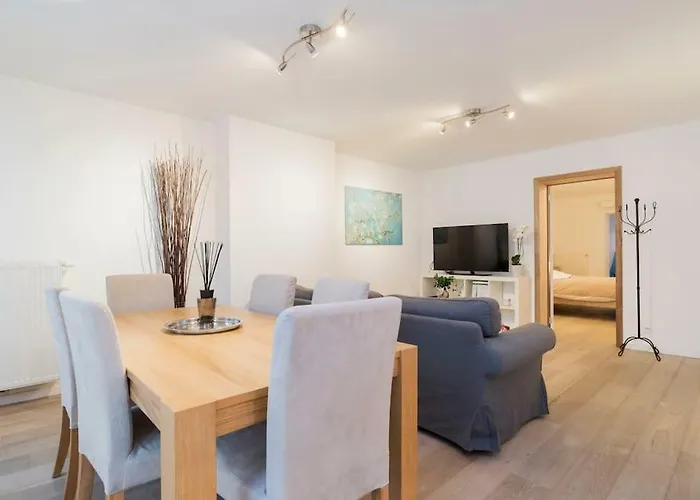 Apartman Grand Place, Only 3 Min Walk, 80M Beautiful Apartment Brüsszel