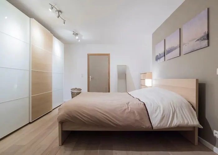 Apartman Grand Place, Only 3 Min Walk, 80M Beautiful Apartment Brüsszel