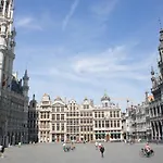 Aris Grand Place