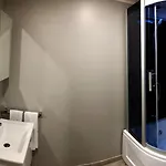 Flat Midi 33 Aparthotel 3*