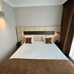 Hotel Western Royal Centre