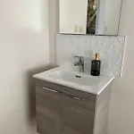 아파트 Cosy With Canal View 브뤼셀