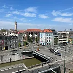 Cosy With Canal View * 브뤼셀