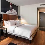 Radisson Collection Grand Place Hotel
