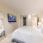 Luxury 3 Bedrooms Townhouse In Perfect Location Apartament