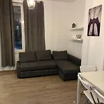 Uccle Chic Flat *