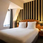 Aris Grand Place Hotel