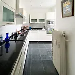 Elegance ,space & Luxury In Apartment Brüssel