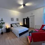 Apartment Laeken : Cocon Chaleureux & Confort
