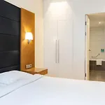 Apartmanhotel B-aparthotel Grand Place 4*