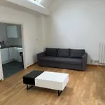 Uccle Chic Flat * Brussel