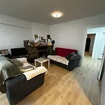 Alexanor Cosy Private In A Shared Privatunterkunft Brüssel