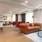Radisson Collection Grand Place Hotel