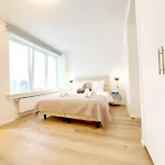 New Luxe Grand Place *